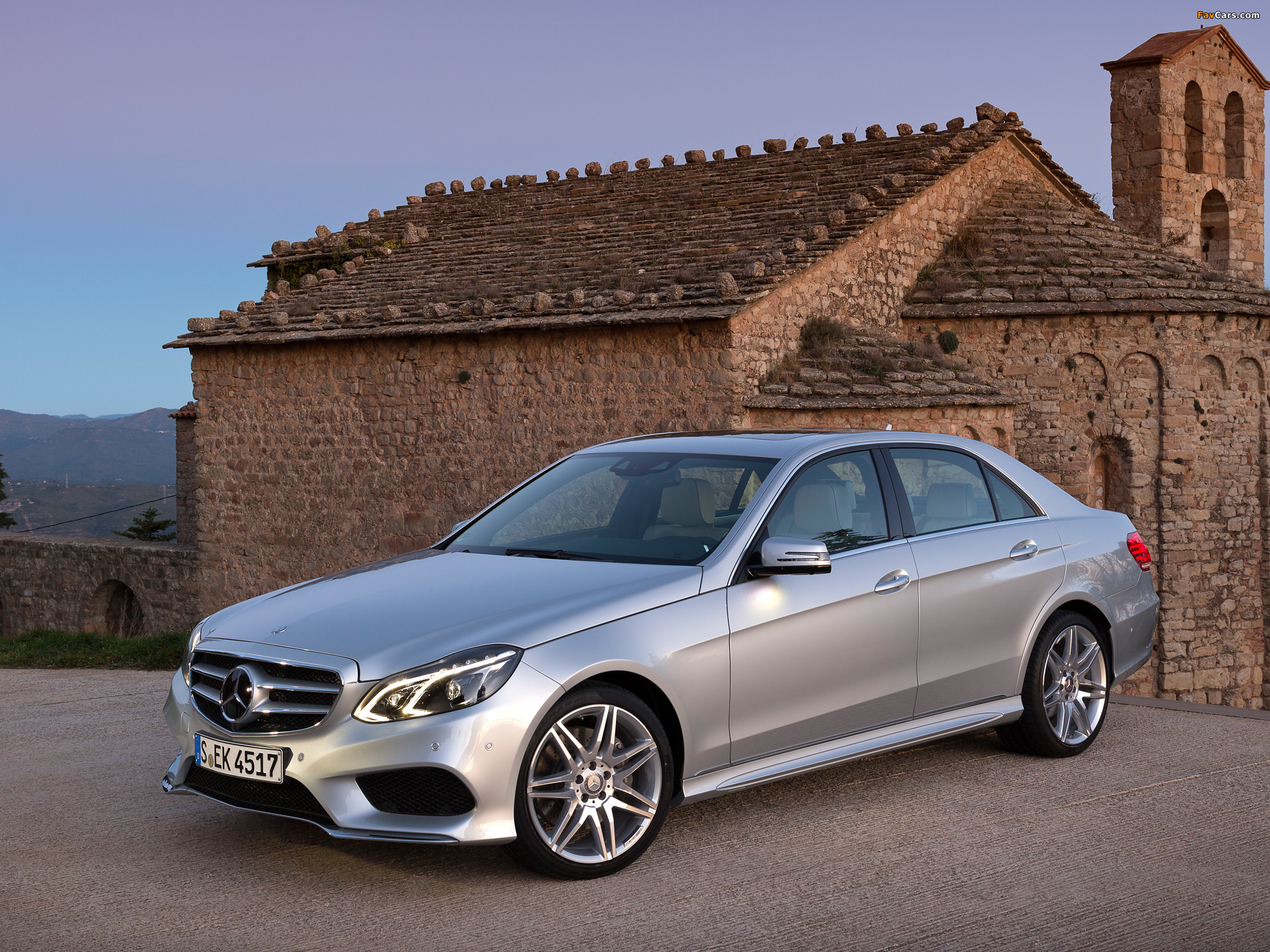 Photos of Mercedes-Benz E 400 AMG Sports Package (W212) 2013 (2048 x 1536)