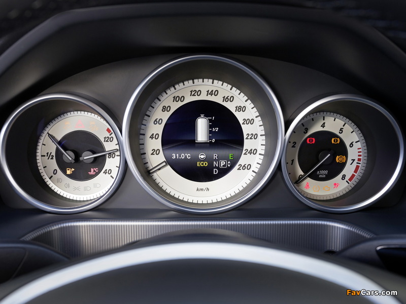 Photos of Mercedes-Benz E 200 Natural Gas (W212) 2013 (800 x 600)