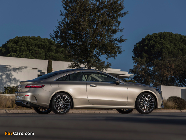 Photos of Mercedes-Benz E 300 AMG Line Coupé (C238) 2017 (640 x 480)