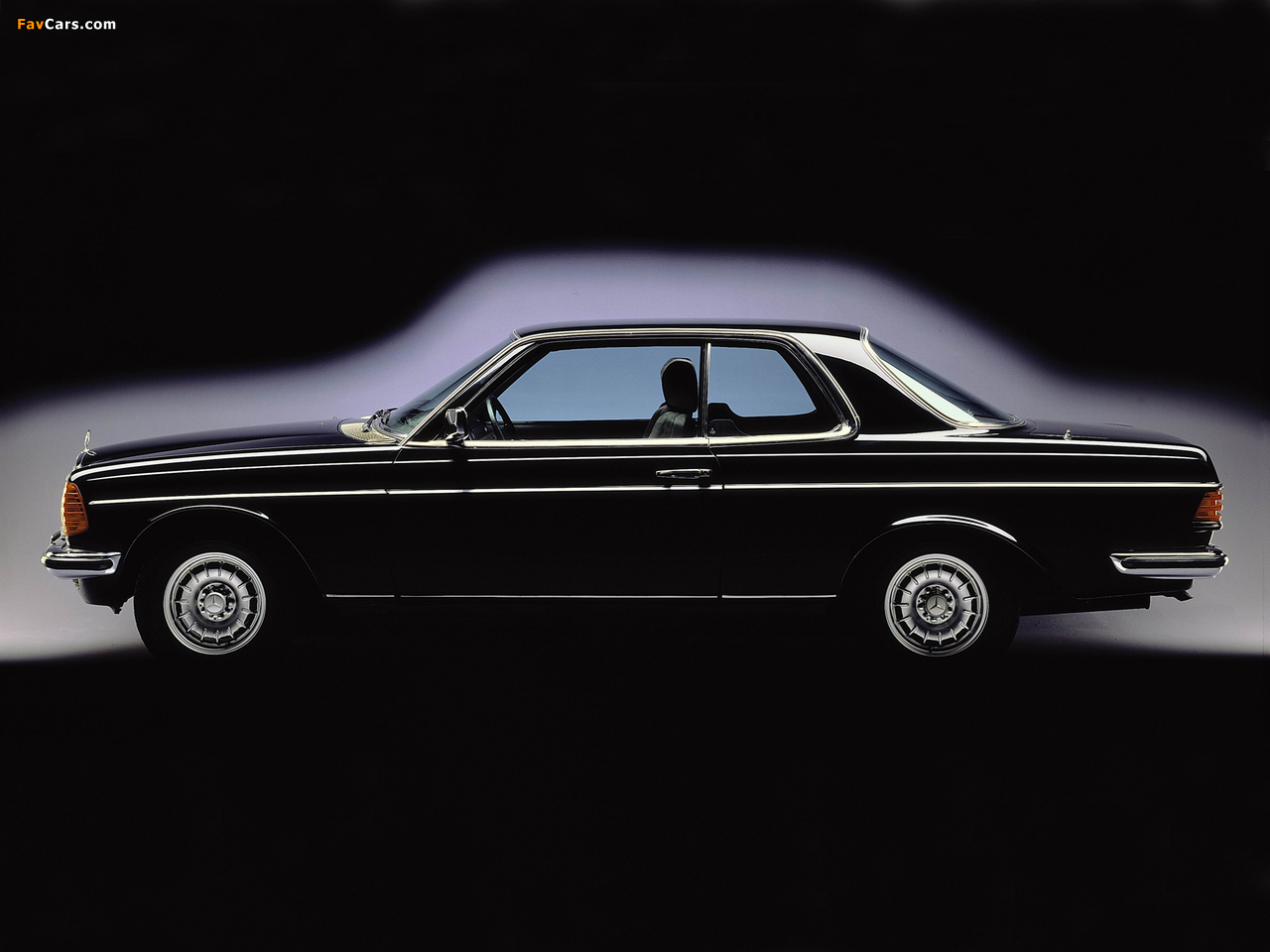 Pictures of Mercedes-Benz E-Klasse Coupe (C123) 1977–85 (1280 x 960)