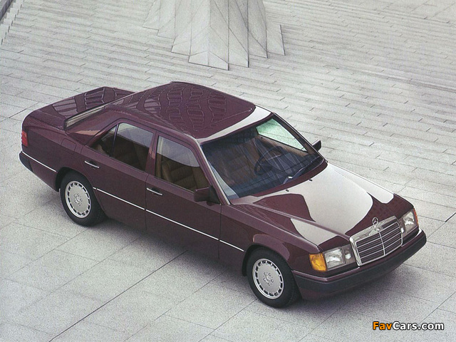 Pictures of Mercedes-Benz 300 E US-spec (W124) 1985–92 (640 x 480)