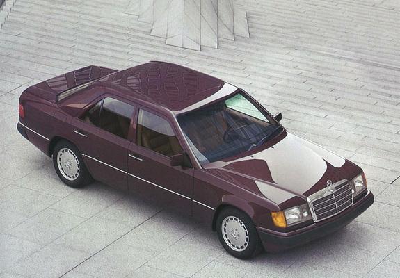 Pictures of Mercedes-Benz 300 E US-spec (W124) 1985–92