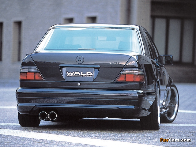 Pictures of WALD Mercedes-Benz E-Klasse V4 (W124) 1990 (640 x 480)