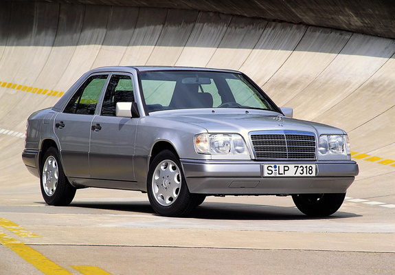 Pictures of Mercedes-Benz E 220 (W124) 1993–95
