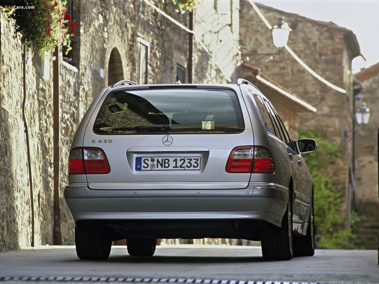 Pictures of Mercedes-Benz E 430 Estate (S210) 1999–2002 (1280 x 960)