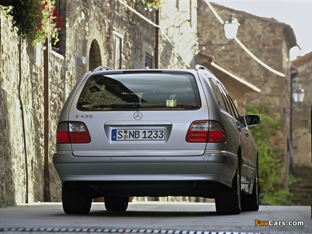 Pictures of Mercedes-Benz E 430 Estate (S210) 1999–2002 (640 x 480)