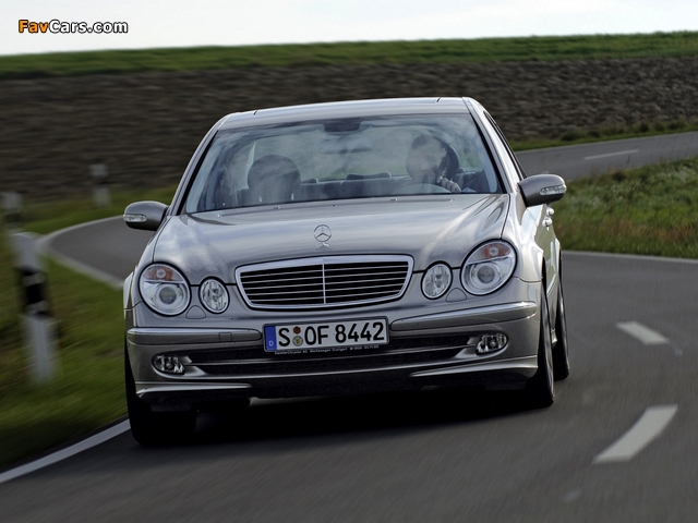 Pictures of Mercedes-Benz E 350 4MATIC (W211) 2004–06 (640 x 480)