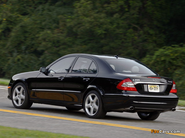 Pictures of Mercedes-Benz E 350 4MATIC US-spec (W211) 2006–09 (640 x 480)
