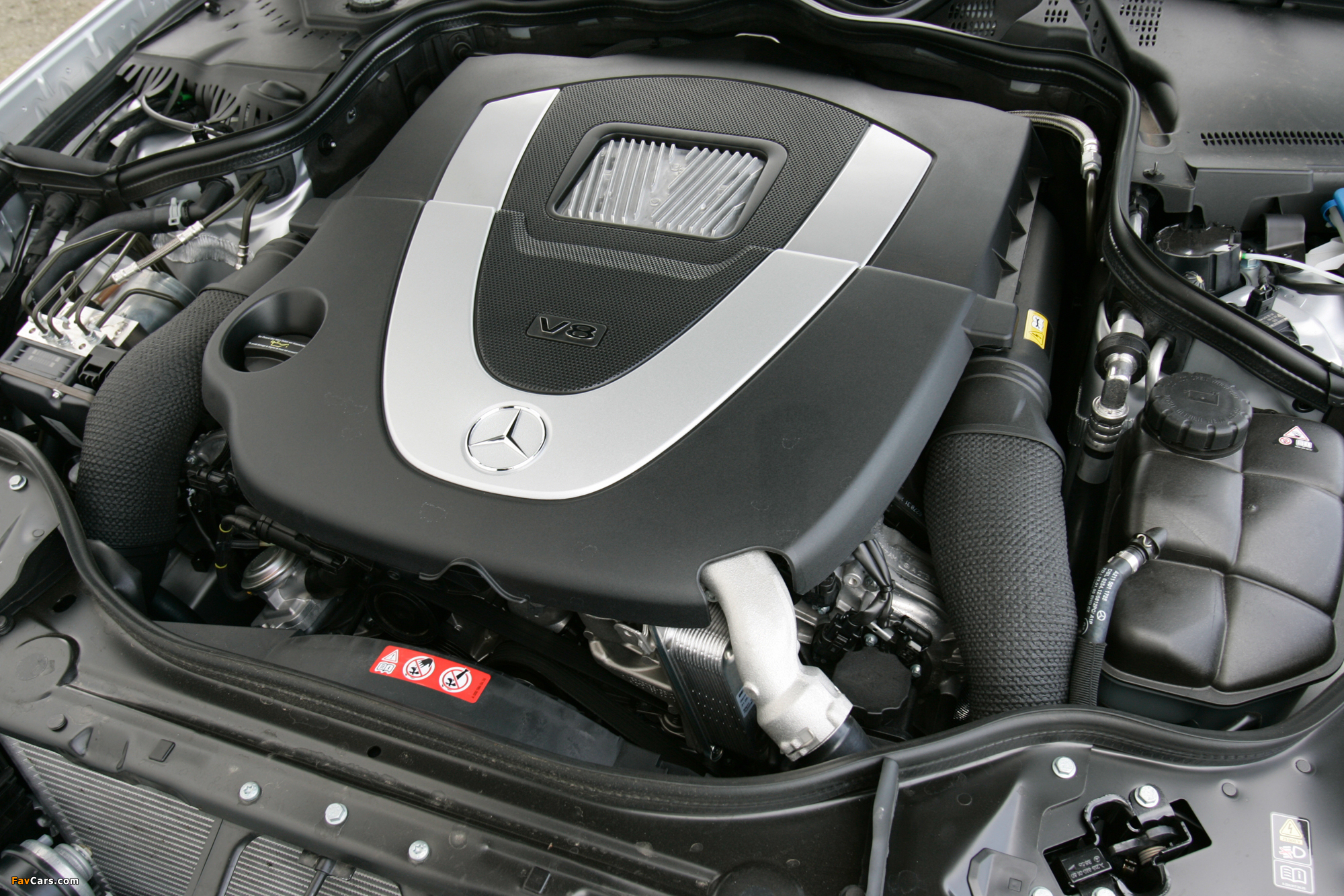 Pictures of Mercedes-Benz E 500 AU-spec (W211) 2006–09 (2000 x 1333)