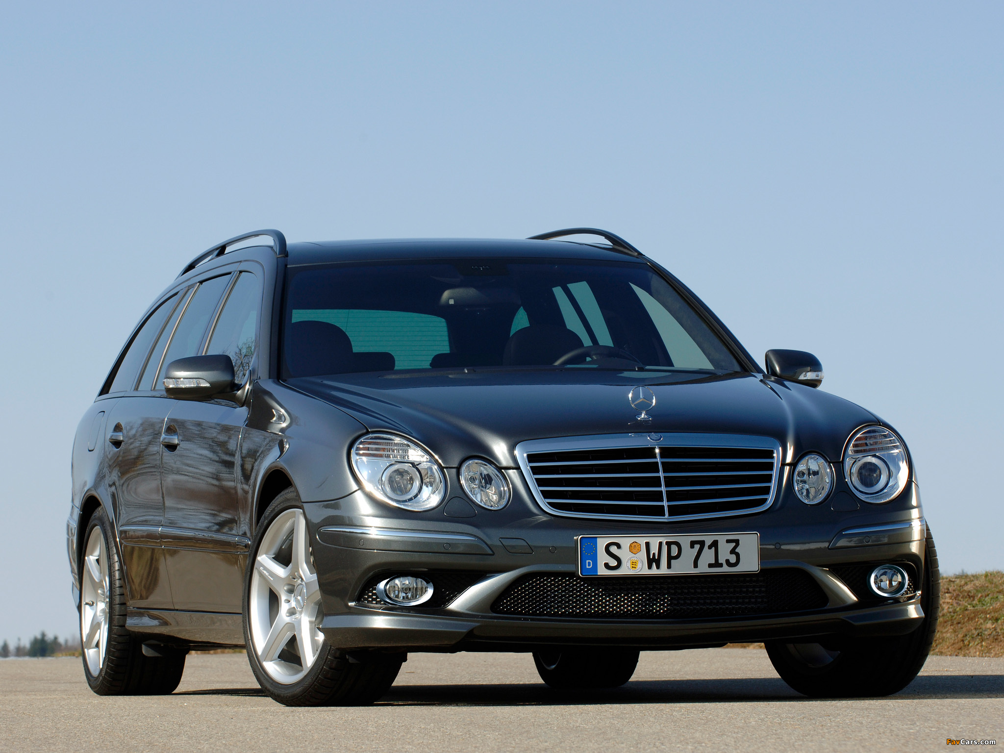 Pictures of Mercedes-Benz E 320 CDI AMG Sports Package Estate (S211) 2006–09 (2048 x 1536)