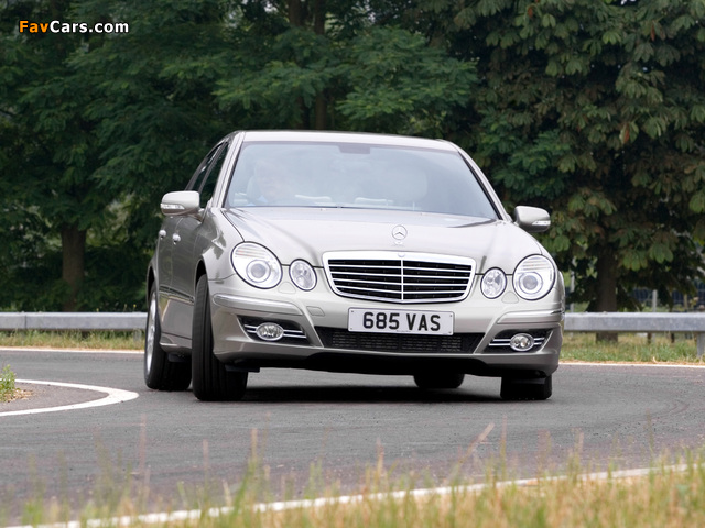 Pictures of Mercedes-Benz E 320 CDI UK-spec (W211) 2006–09 (640 x 480)