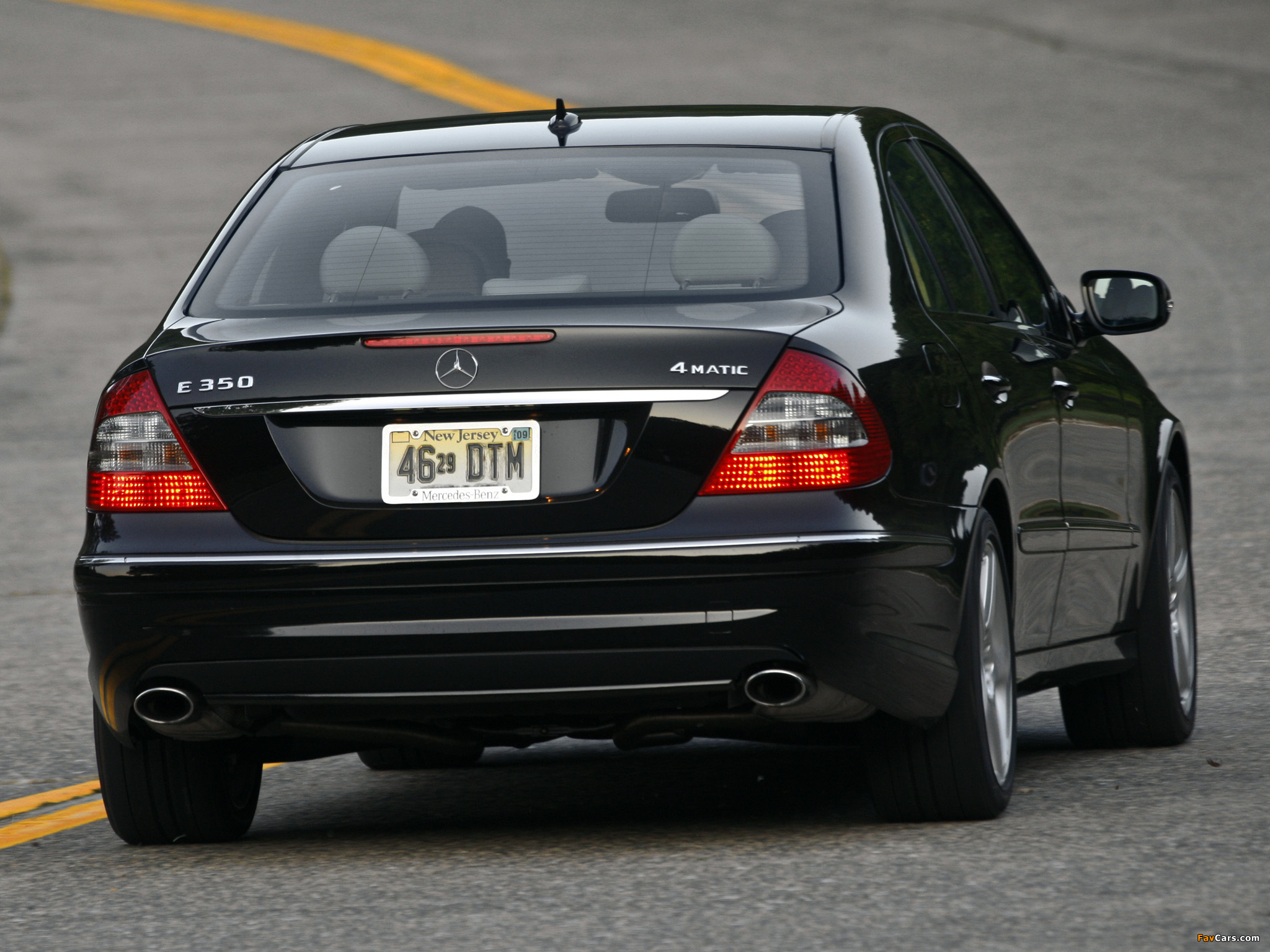 Pictures of Mercedes-Benz E 350 4MATIC US-spec (W211) 2006–09 (2048 x 1536)
