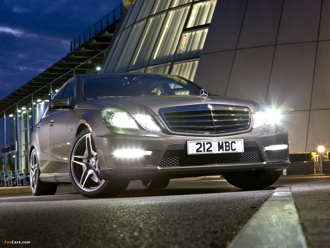 Pictures of Mercedes-Benz E 63 AMG UK-spec (W212) 2009–11 (1280 x 960)