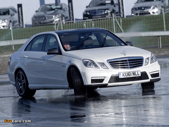 Pictures of Mercedes-Benz E 63 AMG UK-spec (W212) 2009–11 (640 x 480)