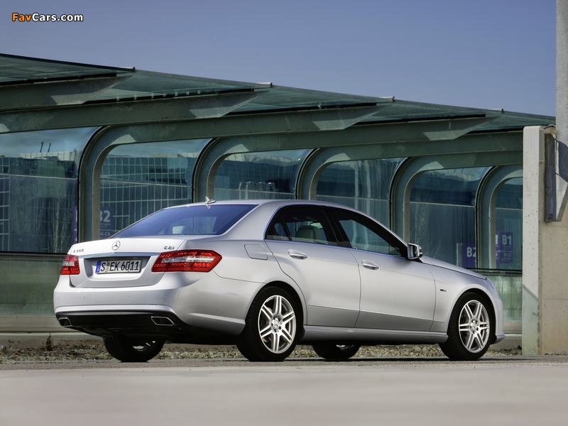 Pictures of Mercedes-Benz E 350 CGI AMG Sports Package (W212) 2009–12 (800 x 600)