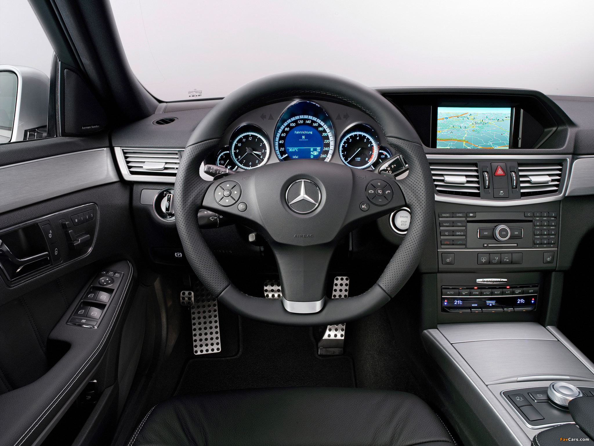 Pictures of Mercedes-Benz E 500 AMG Sports Package (W212) 2009–12 (2048 x 1536)