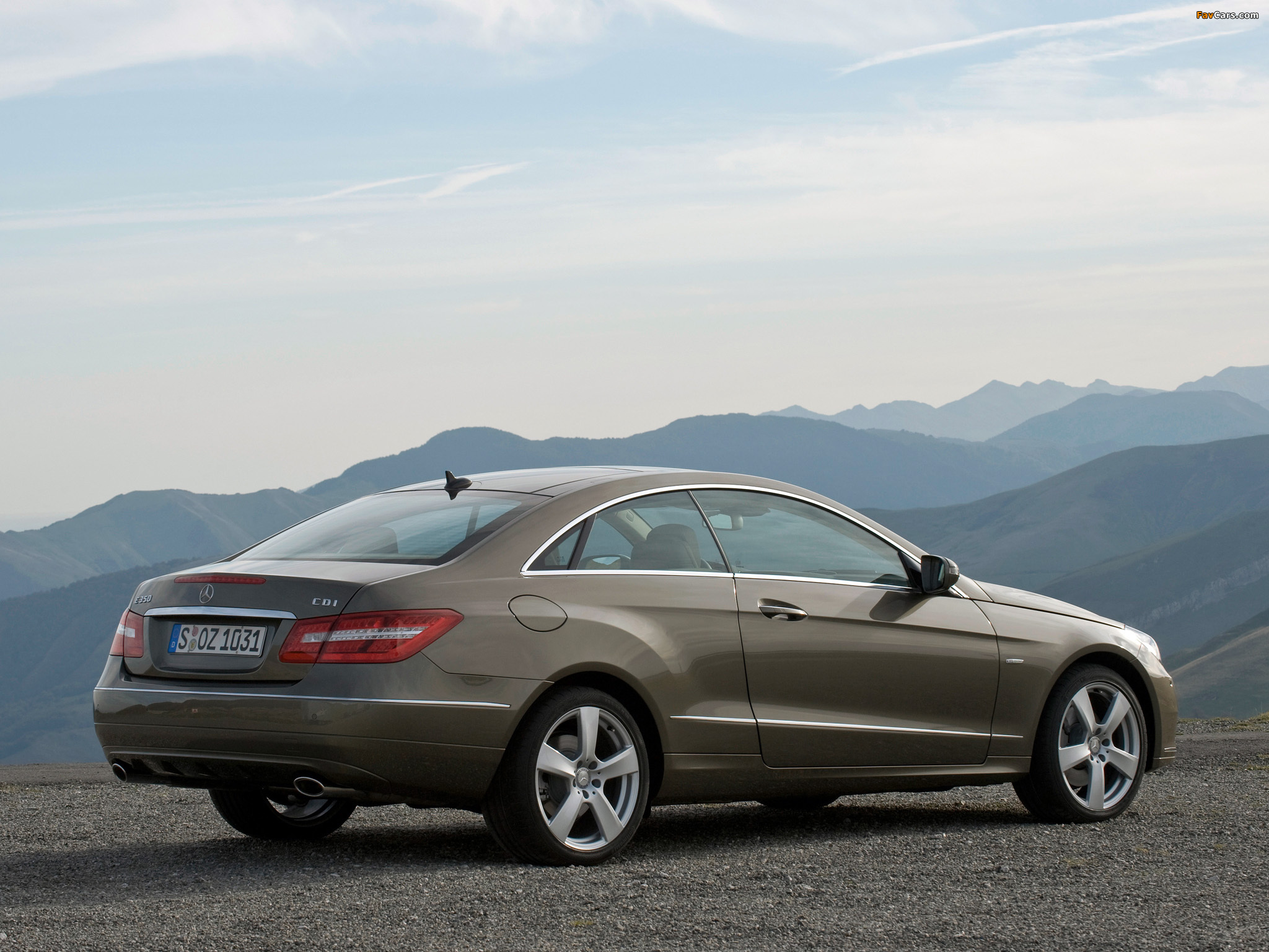 Pictures of Mercedes-Benz E 350 CDI Coupe (C207) 2009–12 (2048 x 1536)