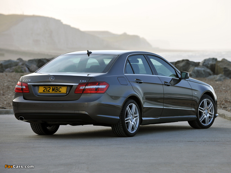Pictures of Mercedes-Benz E 220 CDI AMG Sports Package UK-spec (W212) 2009–12 (800 x 600)