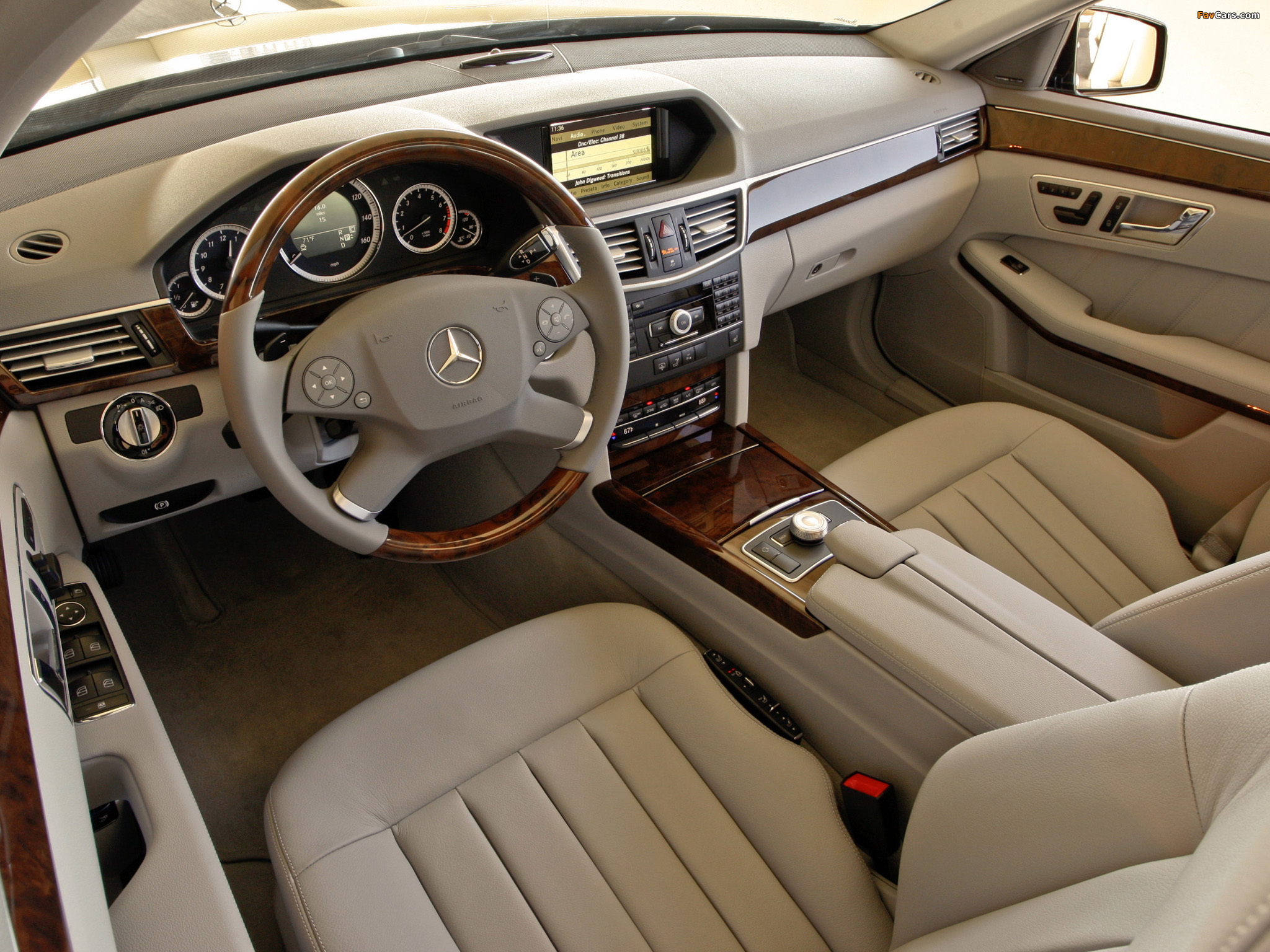 Pictures of Mercedes-Benz E 350 US-spec (W212) 2009–12 (2048 x 1536)