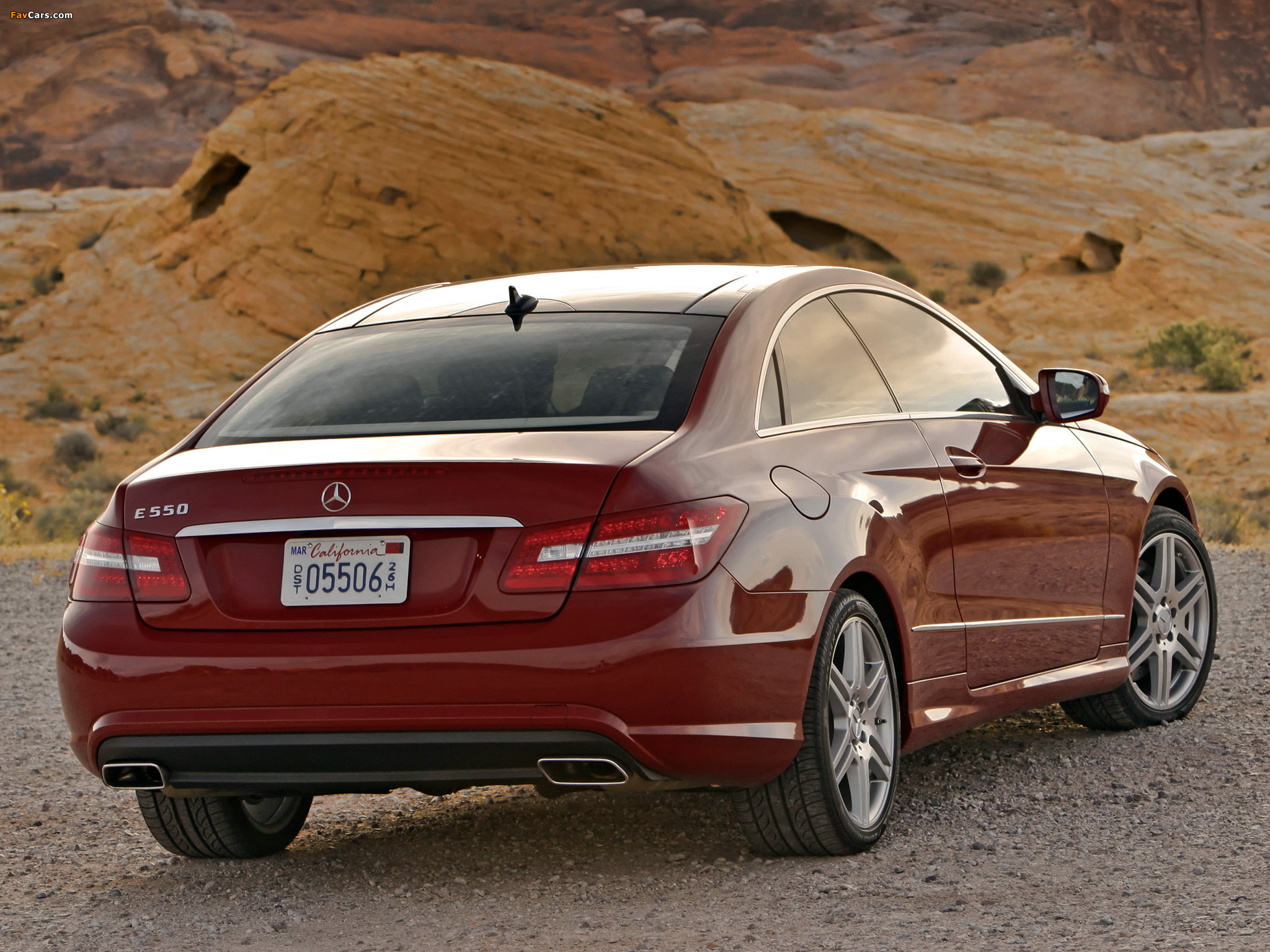 Pictures of Mercedes-Benz E 550 Coupe AMG Sports Package US-spec (C207) 2009–12 (2048 x 1536)