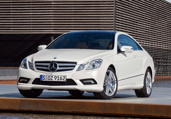 Pictures of Mercedes-Benz E 500 Coupe AMG Sports Package (C207) 2009–12
