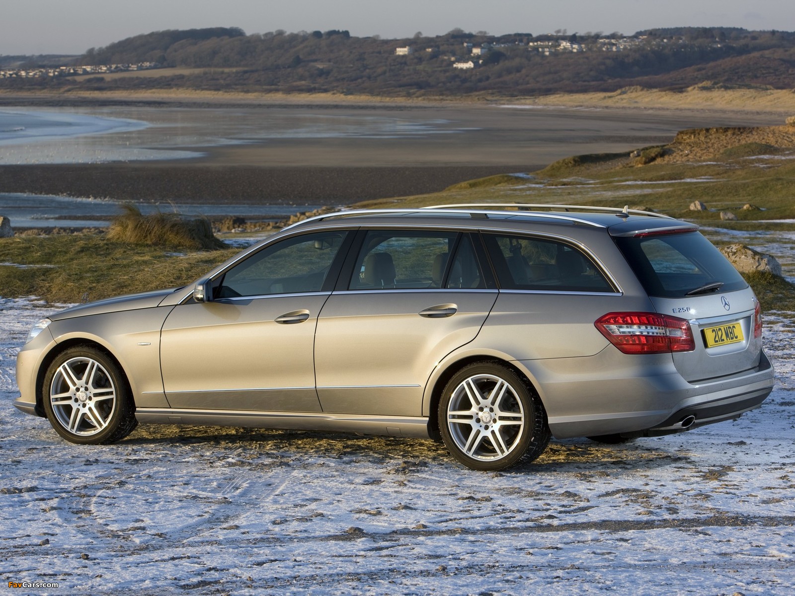Pictures of Mercedes-Benz E 250 CDI AMG Sports Package Estate UK-spec (S212) 2009–12 (1600 x 1200)