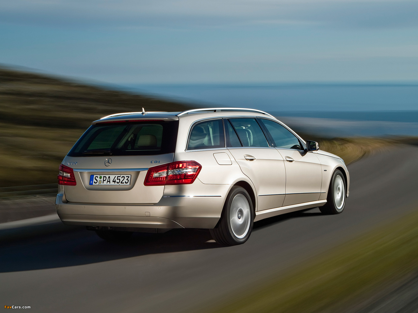 Pictures of Mercedes-Benz E 250 CDI Estate (S212) 2009–12 (1600 x 1200)