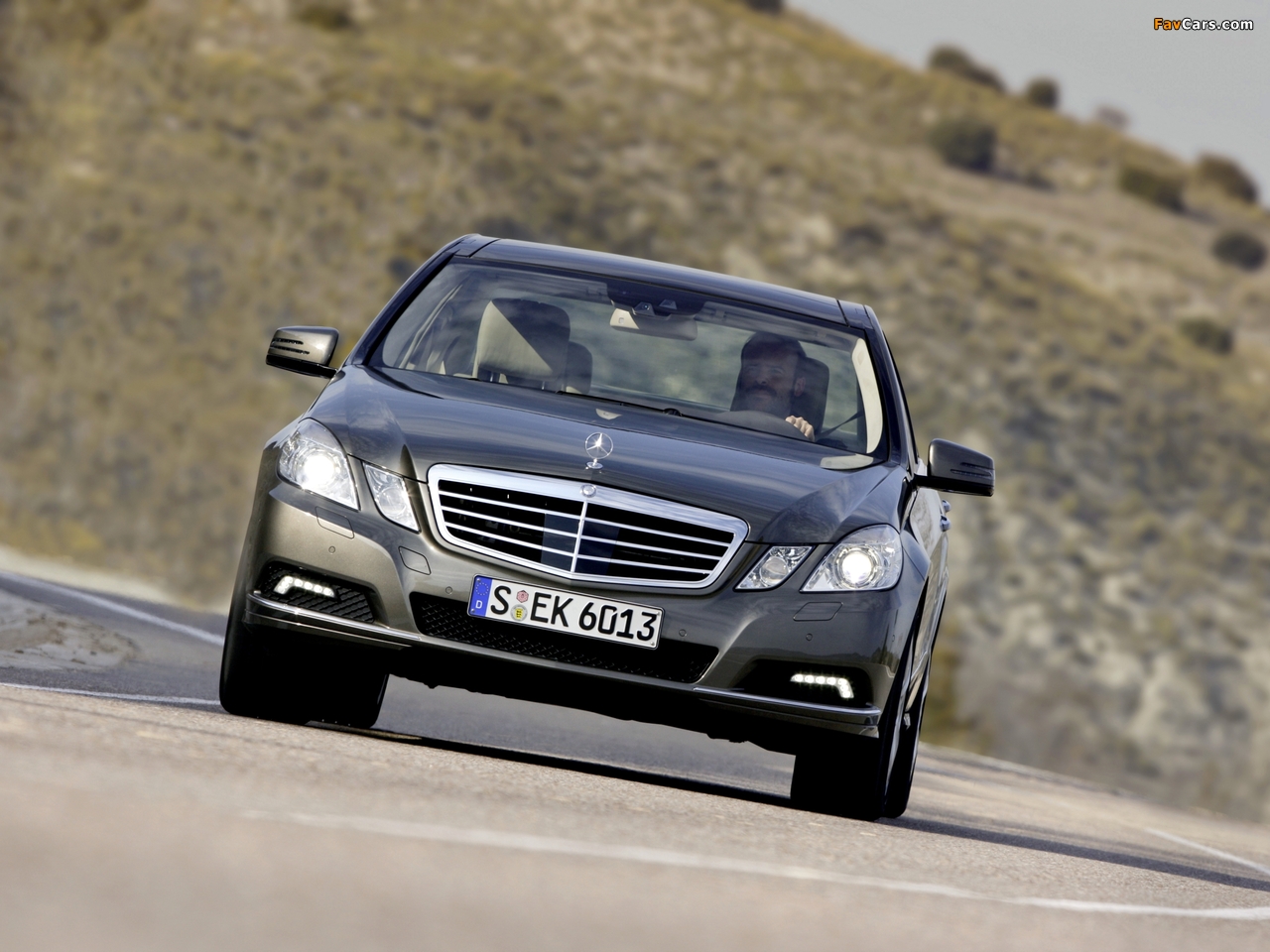 Pictures of Mercedes-Benz E 350 CGI (W212) 2009–12 (1280 x 960)