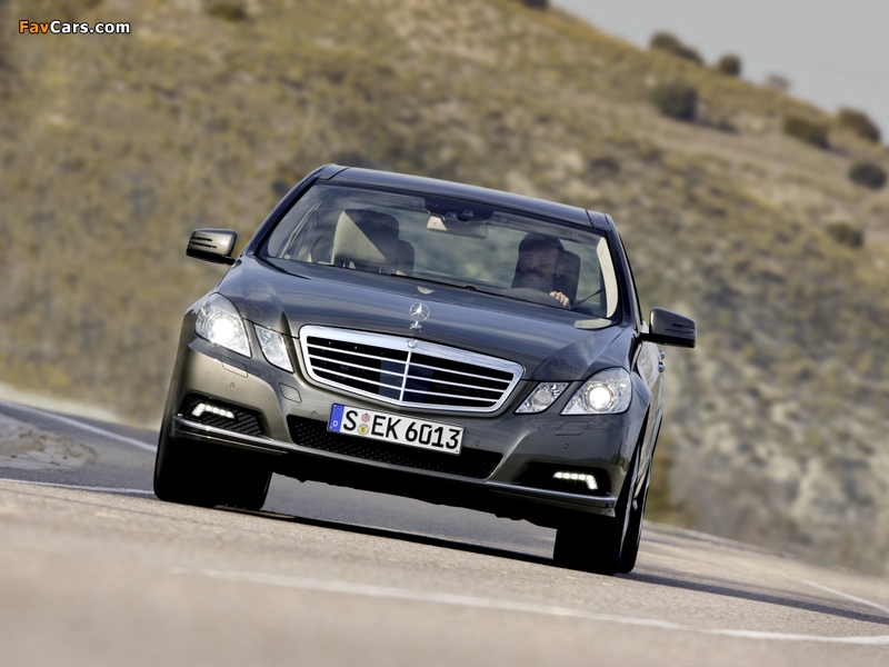 Pictures of Mercedes-Benz E 350 CGI (W212) 2009–12 (800 x 600)