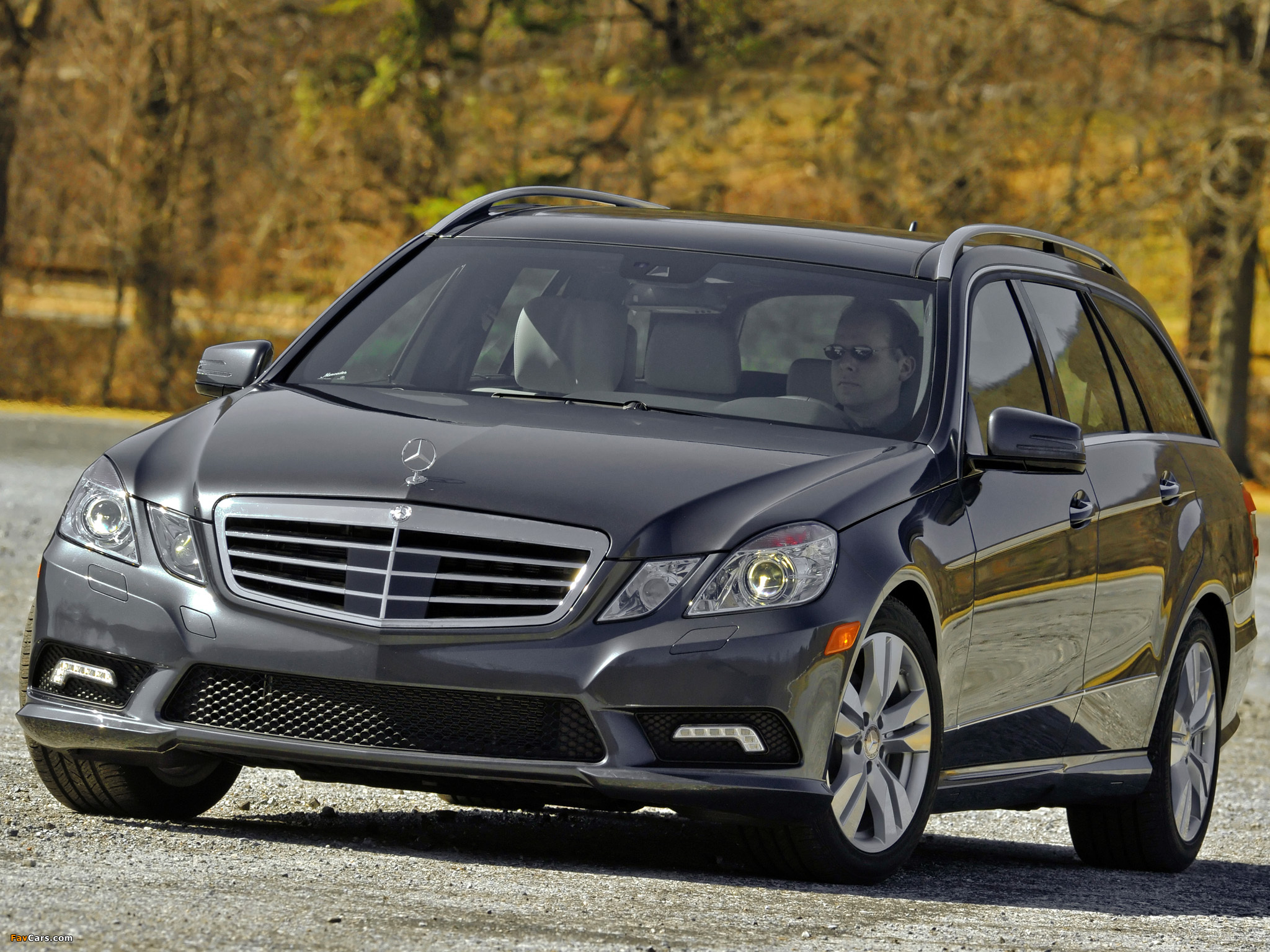 Pictures of Mercedes-Benz E 350 4MATIC Estate AMG Sports Package US-spec (S212) 2010–12 (2048 x 1536)