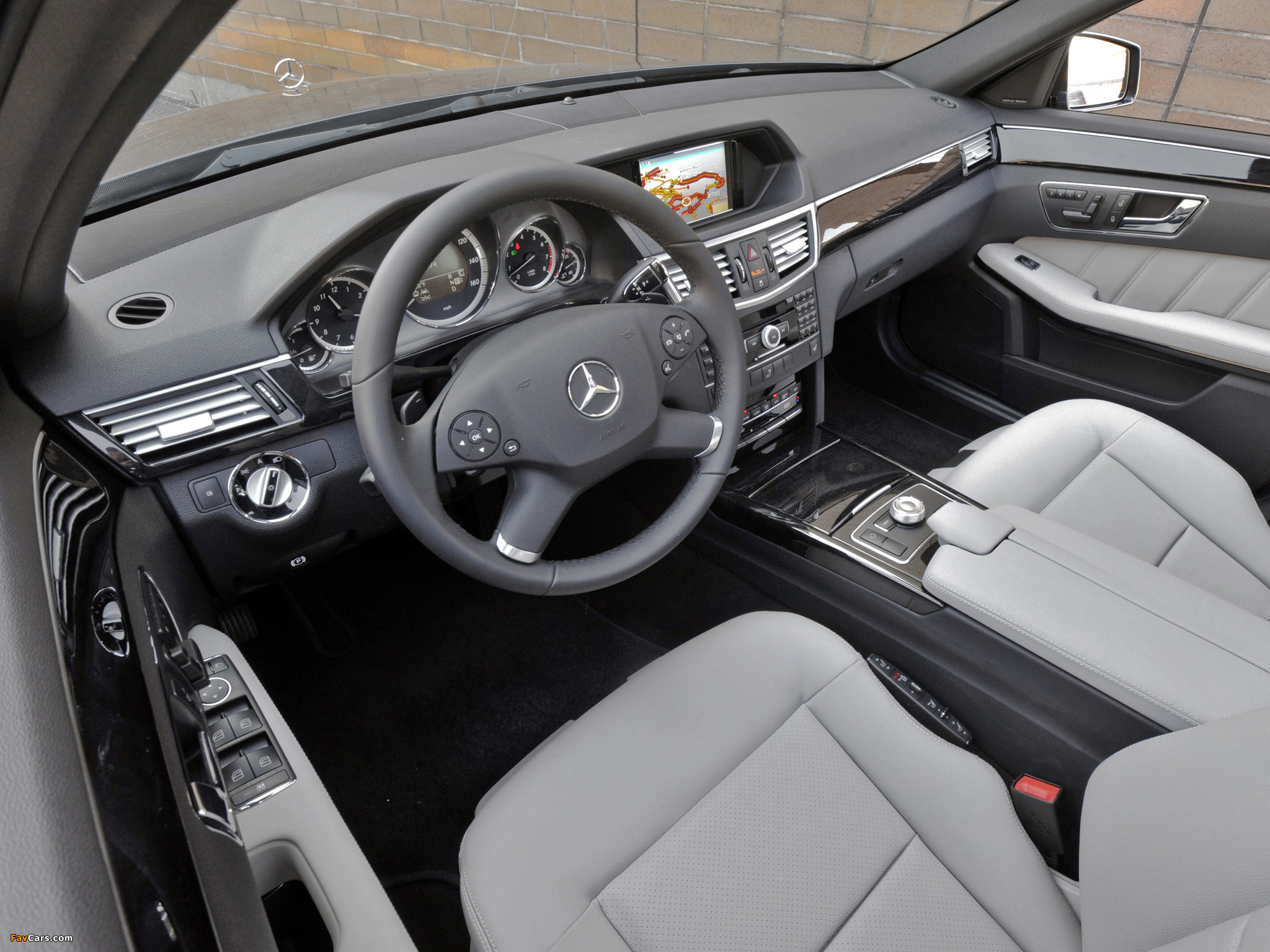Pictures of Mercedes-Benz E 350 4MATIC Estate AMG Sports Package US-spec (S212) 2010–12 (2048 x 1536)