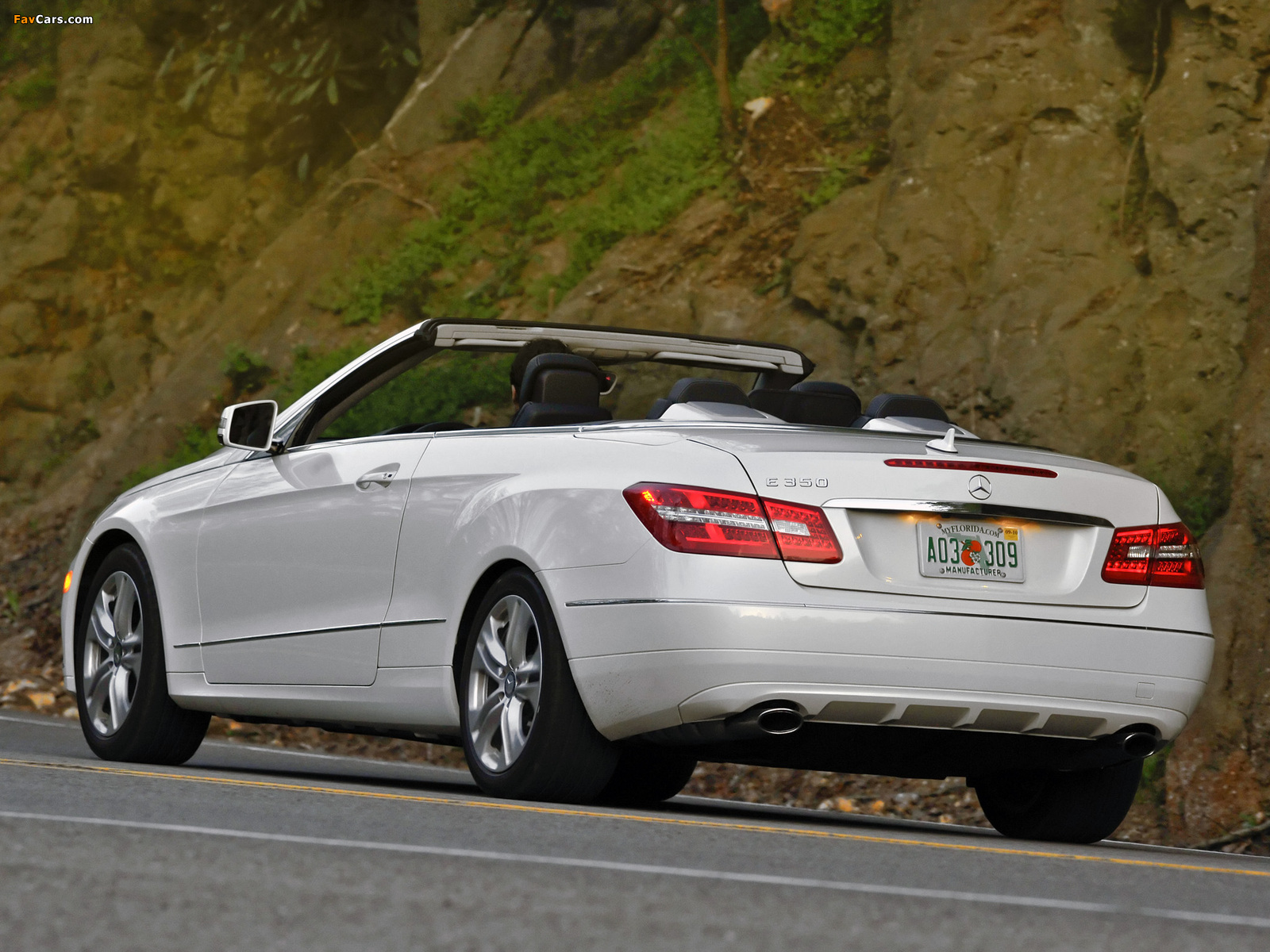 Pictures of Mercedes-Benz E 350 Cabrio US-spec (A207) 2010–12 (1600 x 1200)