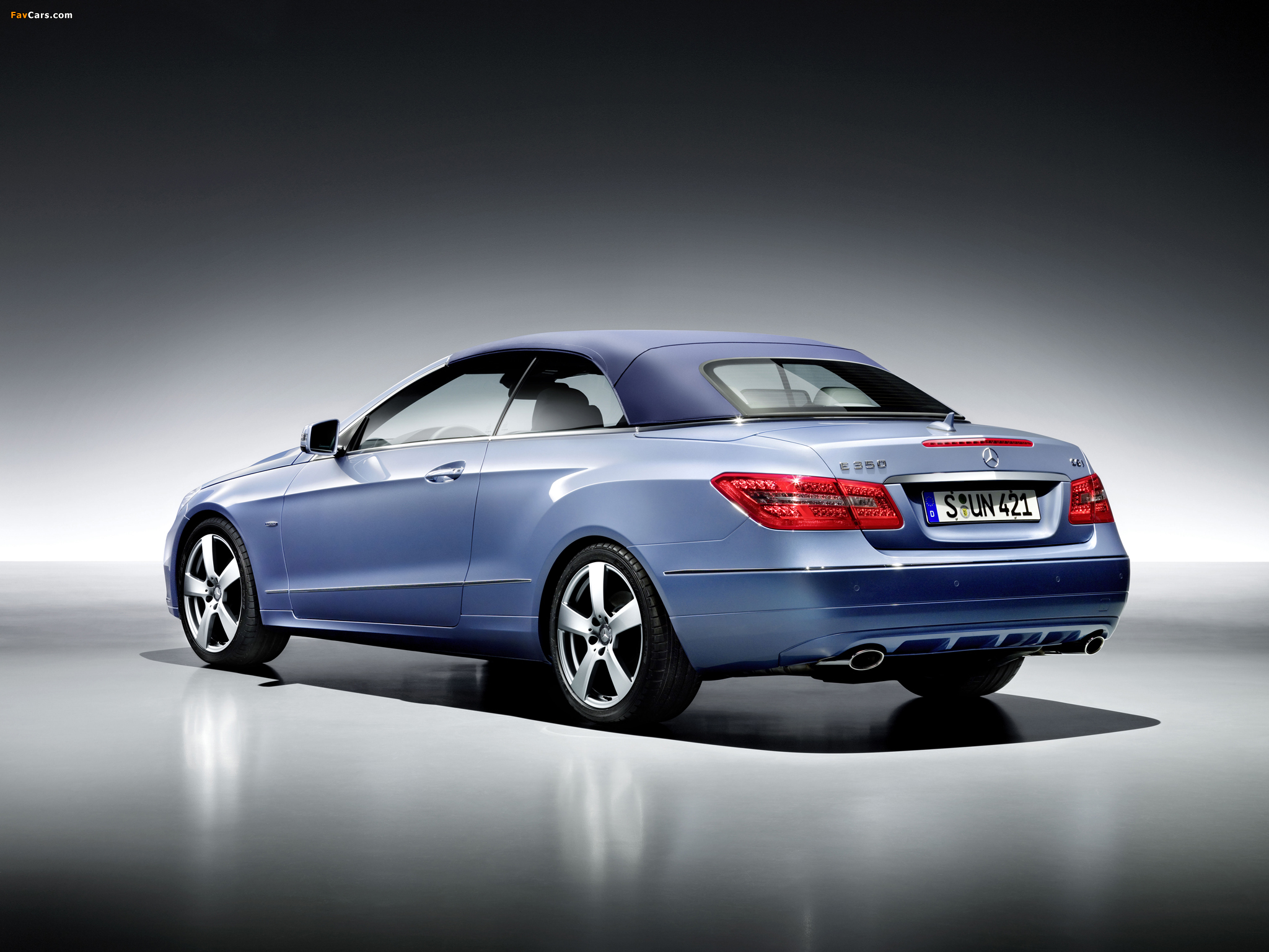 Pictures of Mercedes-Benz E 350 CGI Cabrio (A207) 2010–12 (2048 x 1536)