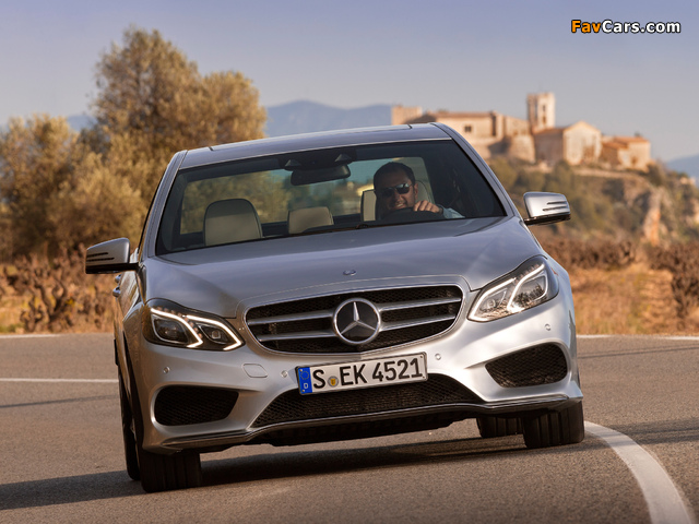 Pictures of Mercedes-Benz E 500 AMG Sports Package (W212) 2013 (640 x 480)