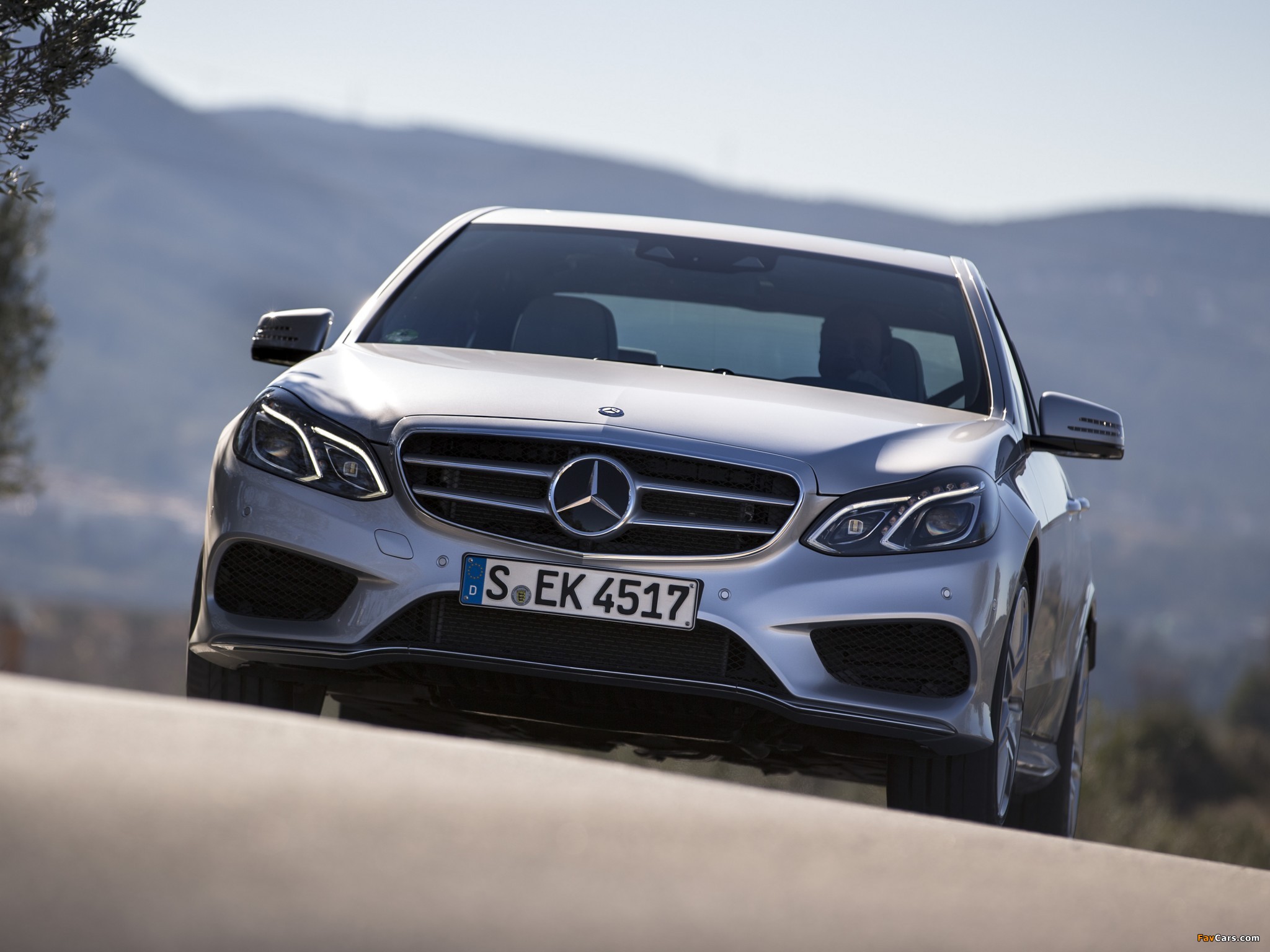 Pictures of Mercedes-Benz E 400 AMG Sports Package (W212) 2013 (2048 x 1536)