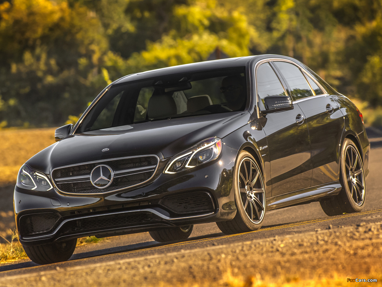 Pictures of Mercedes-Benz E 63 AMG US-spec (W212) 2013 (1280 x 960)