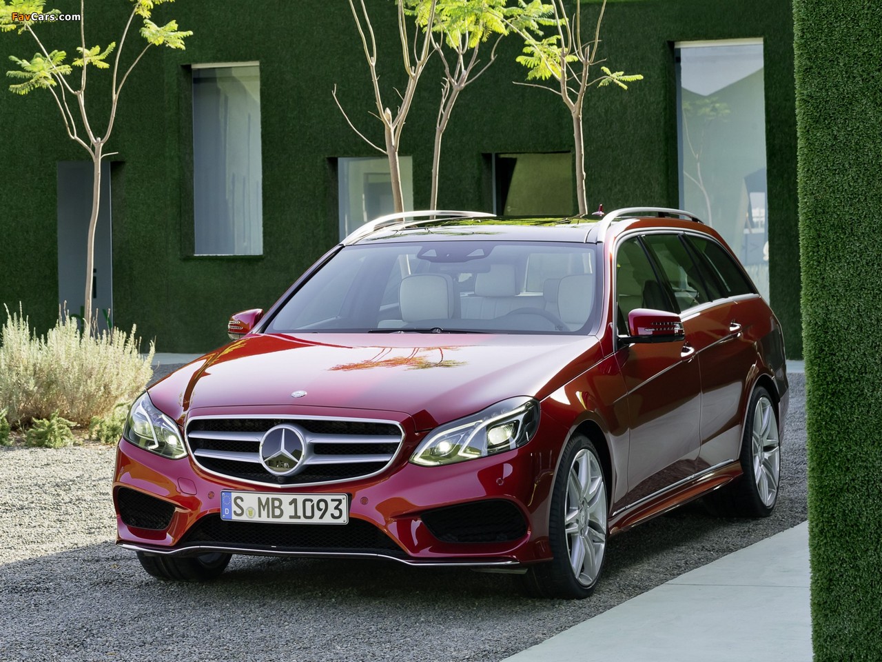 Pictures of Mercedes-Benz E 250 AMG Sports Package Estate (S212) 2013 (1280 x 960)
