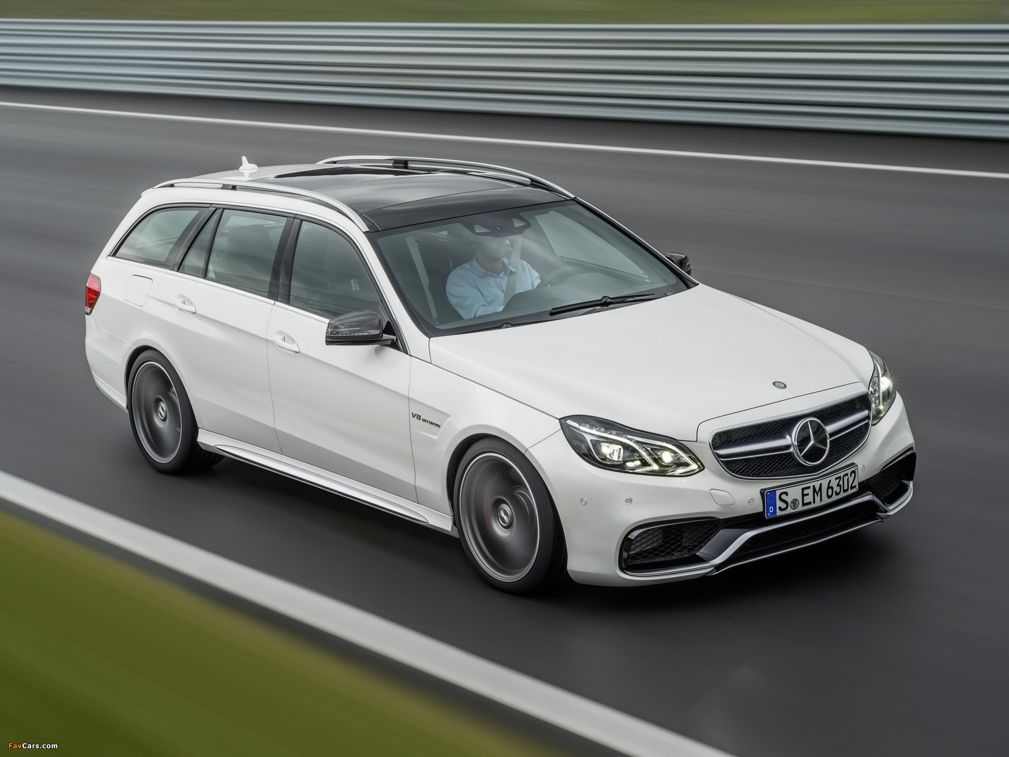 Pictures of Mercedes-Benz E 63 AMG S-Model Estate (S212) 2013 (2048 x 1536)