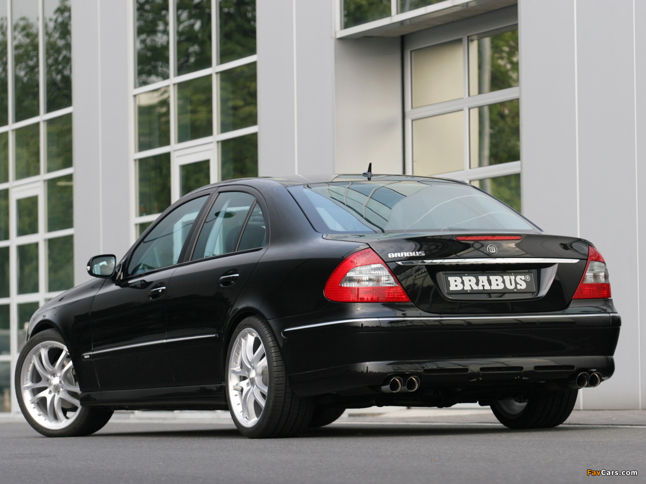 Pictures of Brabus E V12 S (W211) 2006–09 (1280 x 960)