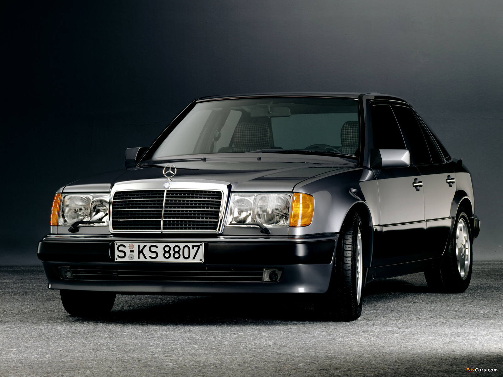 Mercedes-Benz 500 E (W124) 1990–93 wallpapers (1600 x 1200)