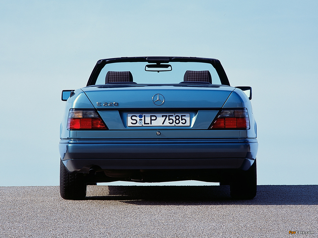 Mercedes-Benz E 220 Cabrio (A124) 1993–96 wallpapers (1280 x 960)