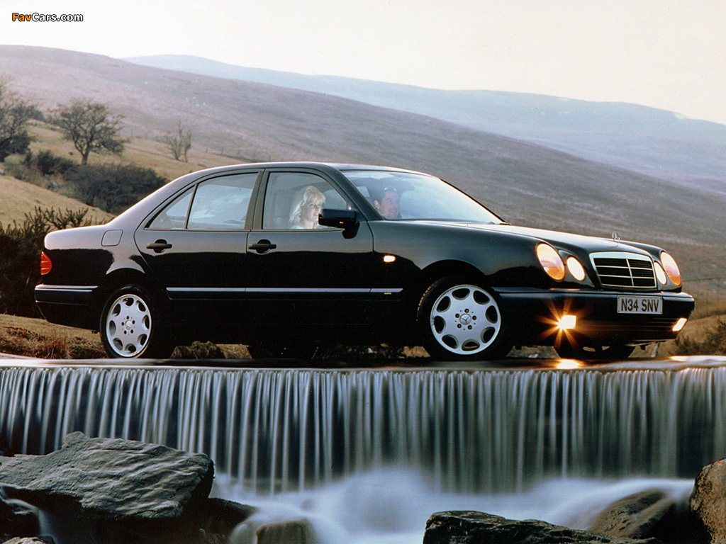 Mercedes-Benz E 200 UK-spec (W210) 1995–99 wallpapers (1024 x 768)