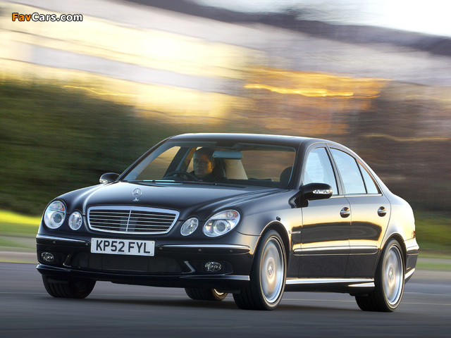 Mercedes-Benz E 55 AMG UK-spec (W211) 2002–06 wallpapers (640 x 480)