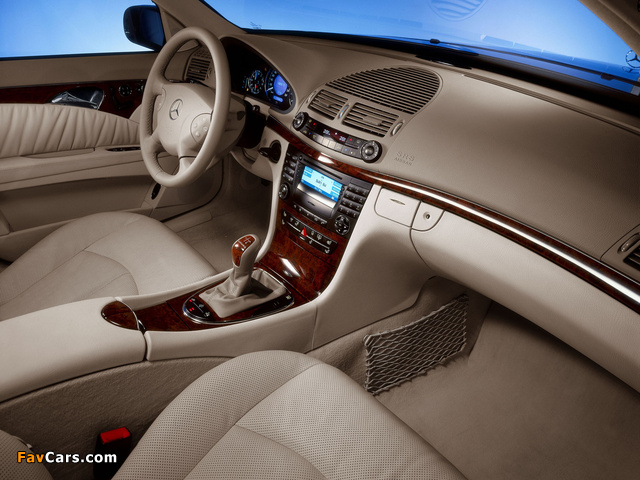 Mercedes-Benz E 350 (W211) 2006–09 wallpapers (640 x 480)