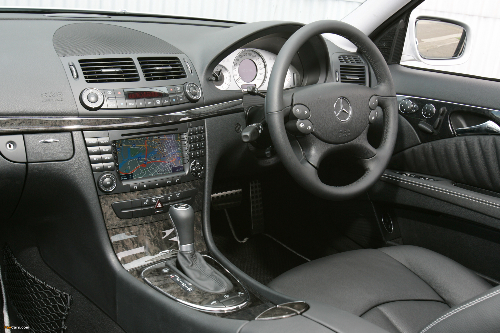 Mercedes-Benz E 500 AU-spec (W211) 2006–09 wallpapers (2000 x 1333)