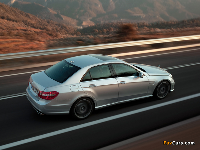 Mercedes-Benz E 63 AMG (W212) 2009–11 wallpapers (640 x 480)