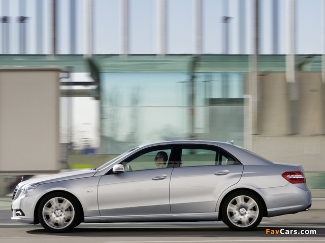 Mercedes-Benz E 350 CGI AMG Sports Package (W212) 2009–12 wallpapers (640 x 480)
