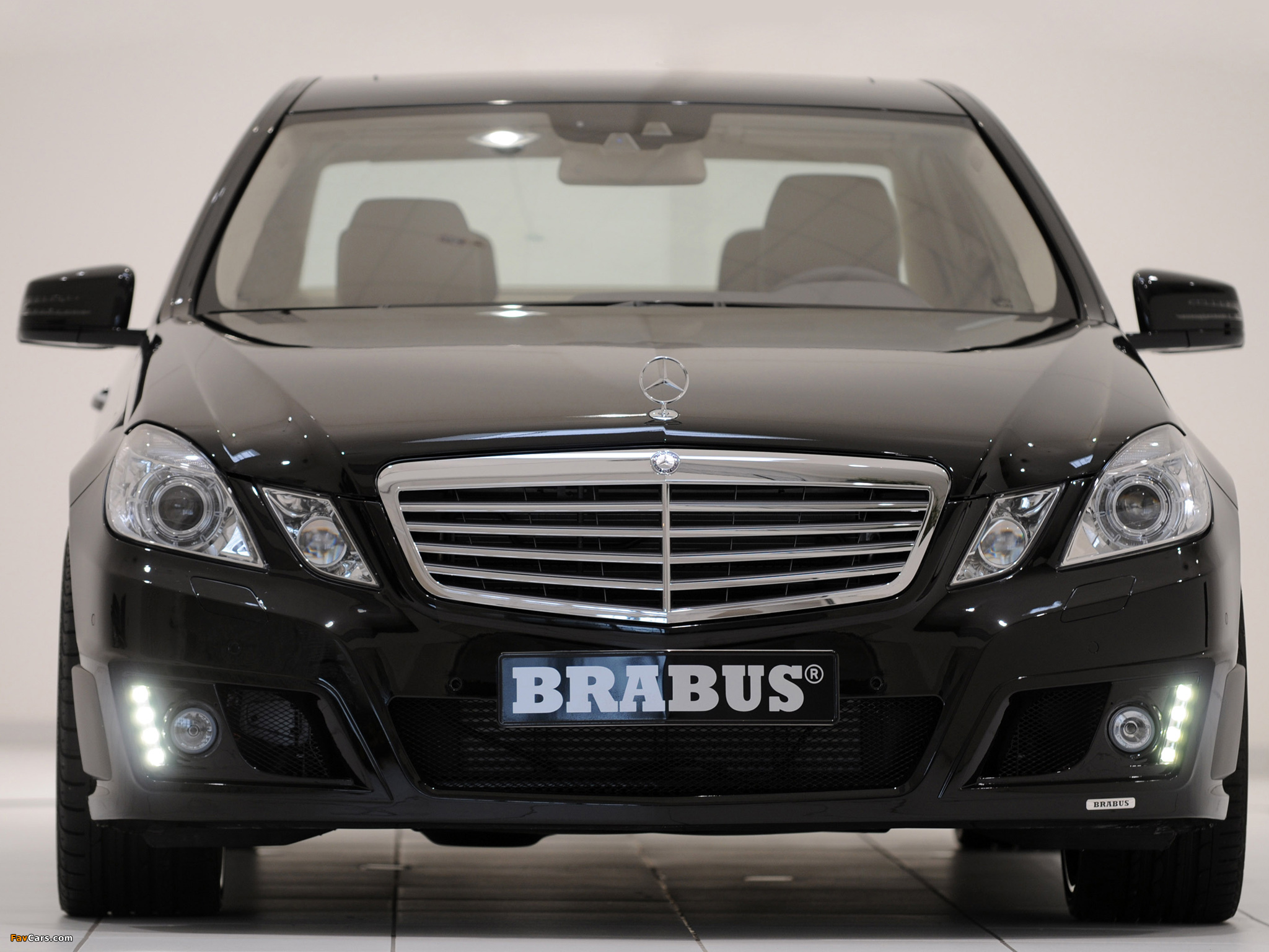 Brabus Mercedes-Benz E-Klasse (W212) 2009 wallpapers (2048 x 1536)