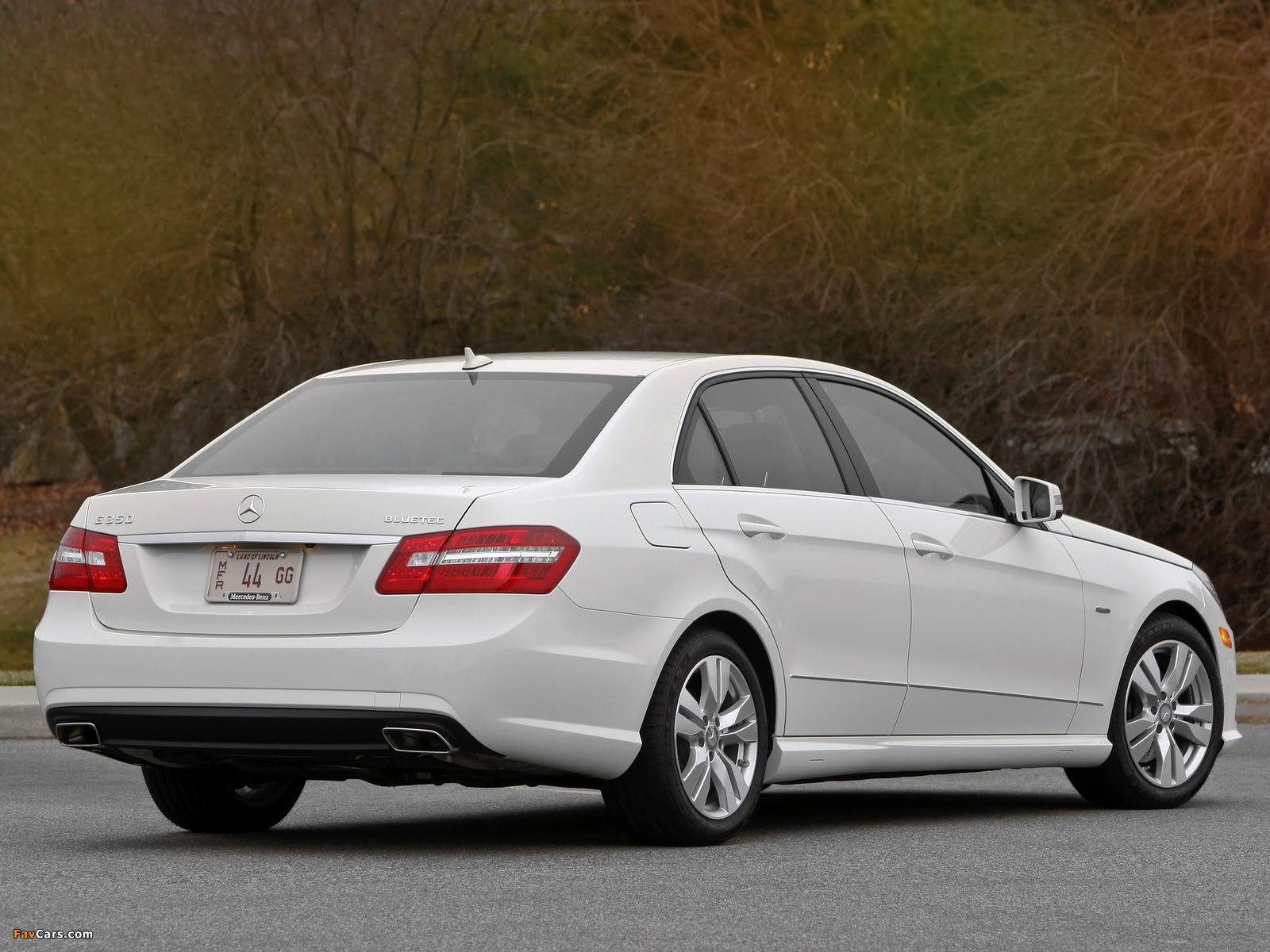 Mercedes-Benz E 350 BlueTec AMG Sports Package US-spec (W212) 2009–12 wallpapers (1600 x 1200)