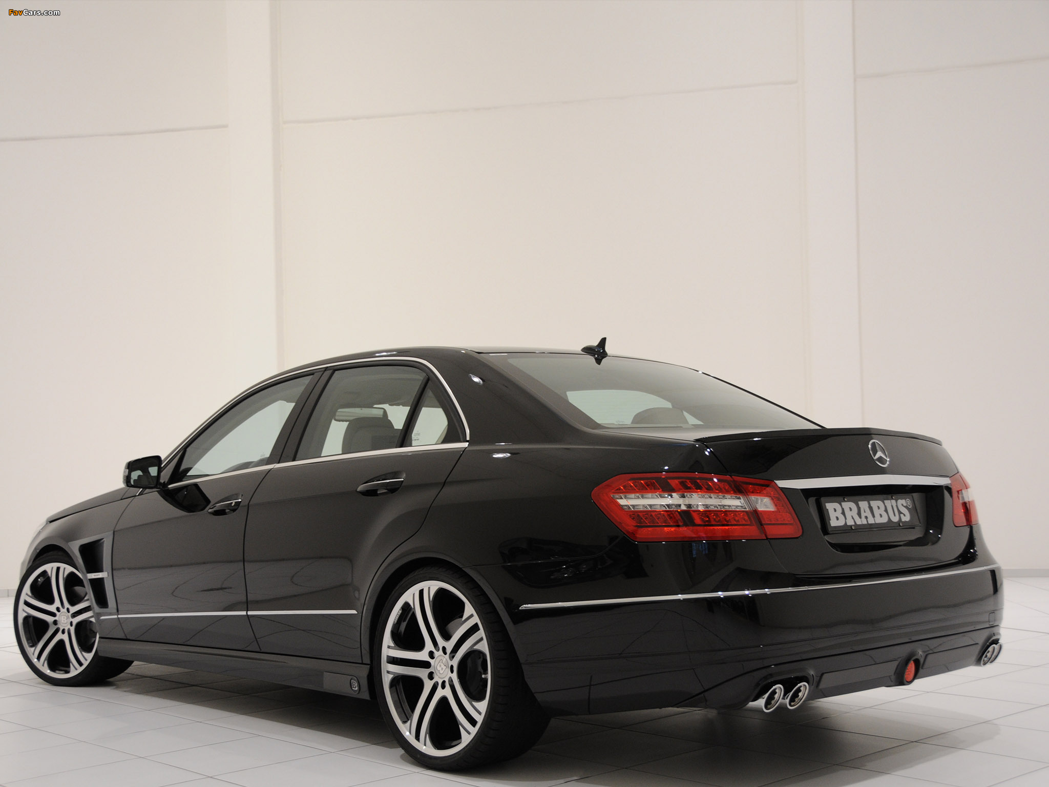 Brabus Mercedes-Benz E-Klasse (W212) 2009 wallpapers (2048 x 1536)